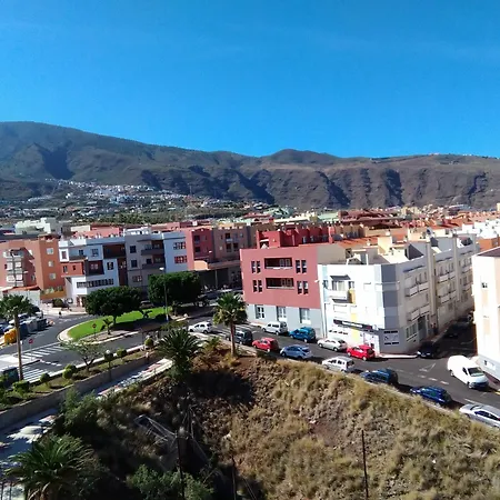 Deluxe Candelaria